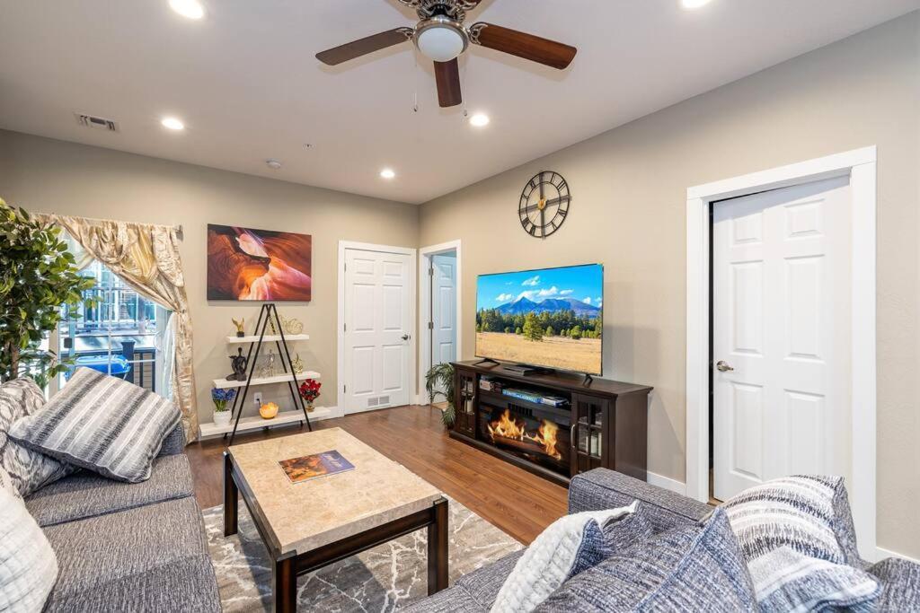 Luxury Home Downtown Nau Route 66 Snowbowl Флагстаф Екстериор снимка